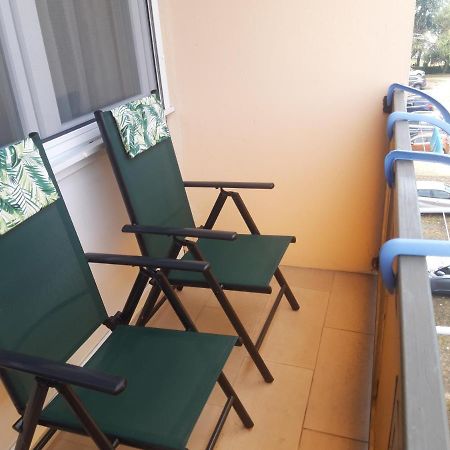 Kr Apartman Сиофок Екстериор снимка